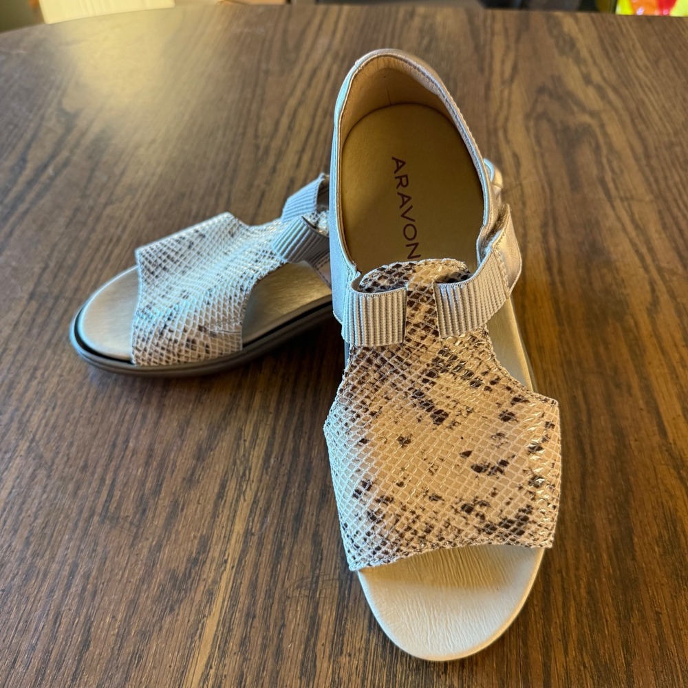 Aravon Women's Comfort Sandals Snake Print Leather Adjustable Strap Size 8